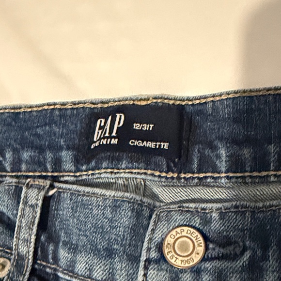 GAP denim jeans Women's Straight Leg in Deep Blue Cigarette style size 12 / 31 T - Picture 2 of 10